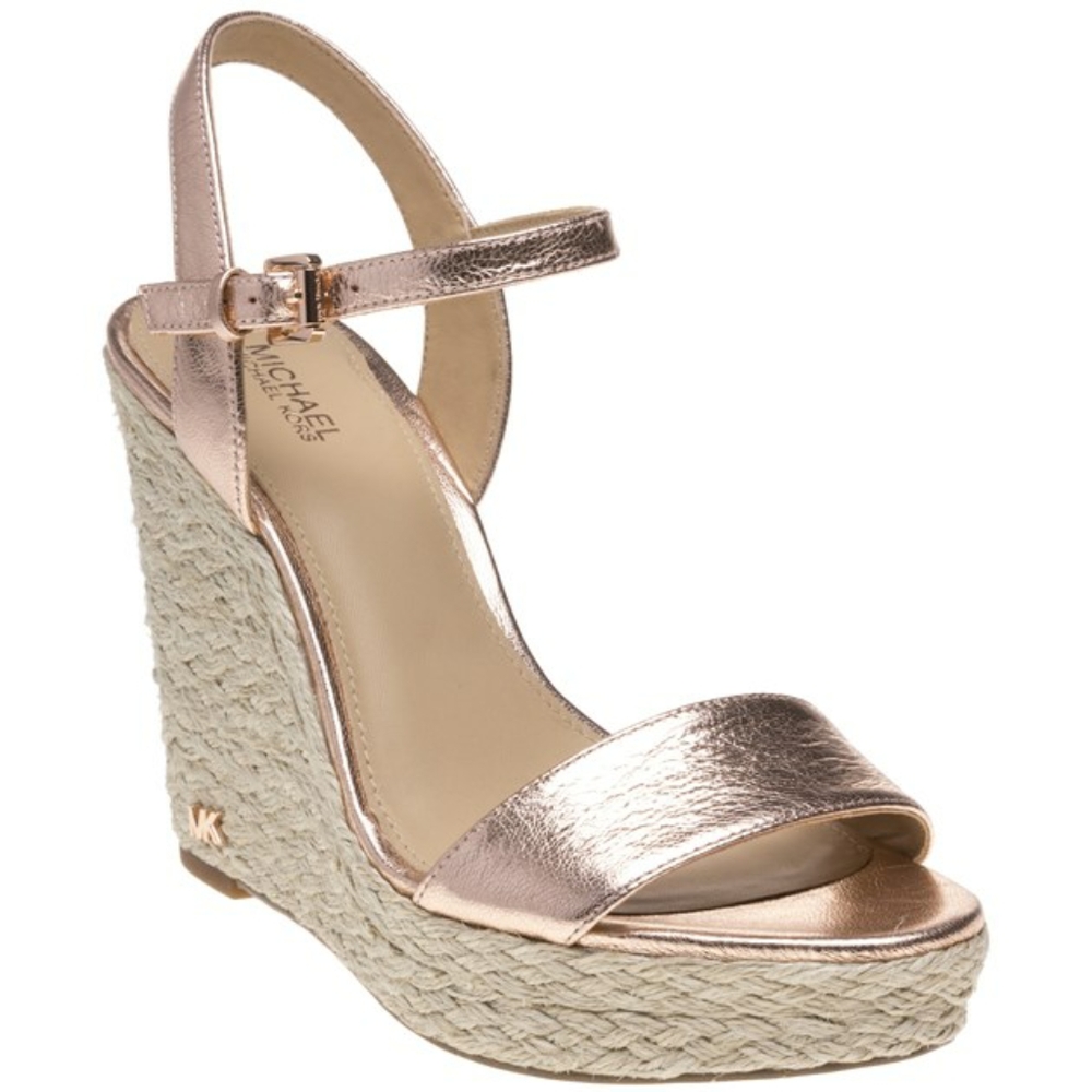 I.S.O!!! LOOKING for this wedge!! NOT FOR SALE!!!